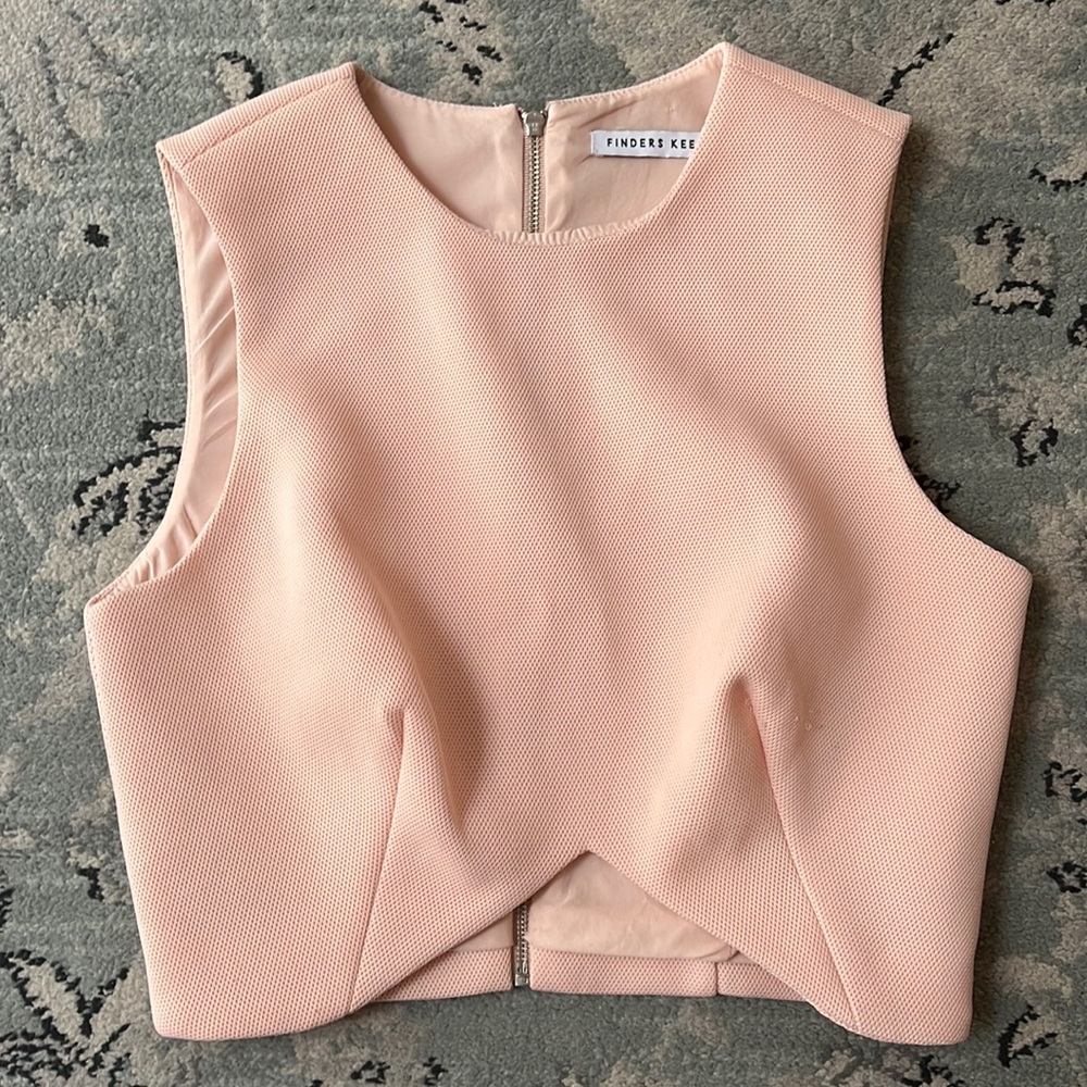 Beautiful Cropped Top- Saks